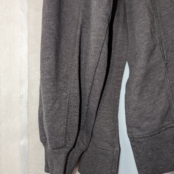 WILDFOX Sweatshirt Gray "Easy Does It" Super Soft Size Medium Barbiecore - Picture 9 of 14